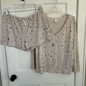 Soma Moon and Stars Pajamas Set Long Sleeve Top and shorts Soft Stretch Size L